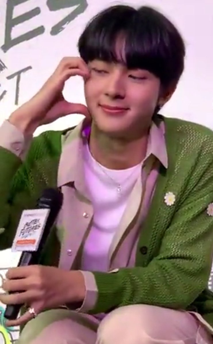 Paolyflower's tweet image. Nunew you look shine 🙌🙌🙌🙌🙌🤩🤩🤩🤩🤩#CentralPattanaxZeeNuNew 
#centralwOrld
#BetterFuturesProject 
#CentralPattana

#ZeeNuNew #ZeePruk #NuNew #Zunshine #NanaNu