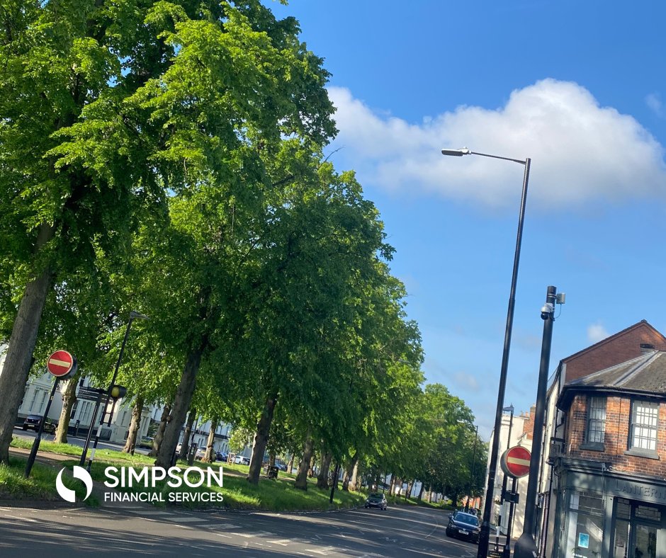 RobSimpson_IFA's tweet photo. Blue sky vibes in #Leamington today and the whole team here is loving it. Ice creams at the ready... 🍦 ☀️ https://t.co/U64W8mcUZ5