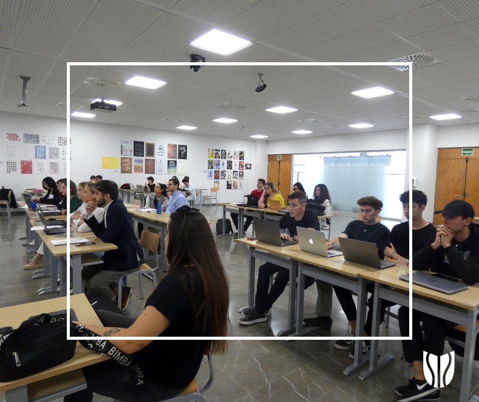 CuSanIsidoro's tweet image. 🌐 Gran experiencia en la asignatura de #IdentidadDigital y #ReputaciónOnline del grado en #ComunicaciónDigital. Nuestros estudiantes aplican su conocimiento en esta actividad en la que simulan ruedas de prensa como parte de una gestión proactiva de una #crisis de reputación.