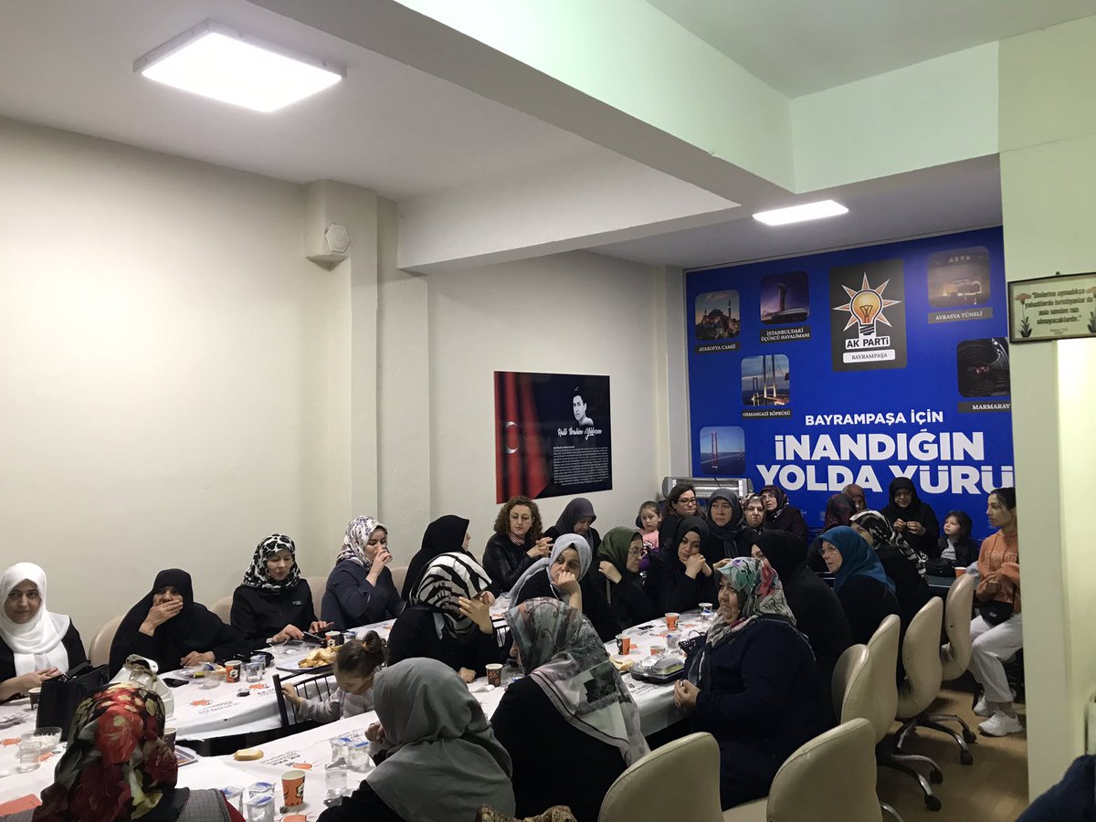 📍Bayrampaşa

İlçe kadın kollarımızın Muratpaşa Mahallesi irtibat bürosunda düzenlemiş olduğu kahvaltılı programa katılım sağlayarak teşkilat mensubu arkadaşlarımızla bir araya geldik.

<a href="/FatmaAkin88/">Fatma Er Akın 🇹🇷</a> <a href="/GaripUlas23/">Garip ULAŞ 🇹🇷</a> <a href="/SeyhanAyhanCif1/">Seyhan çifci (19 )</a>
