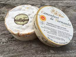 CheeseCompany1's tweet photo. Camembert is one of our most popular cheeses at the moment, this luxurious cheese is produced in France and imported to the UK.

🇫🇷✈️🇬🇧 https://t.co/eruKEqHYAp