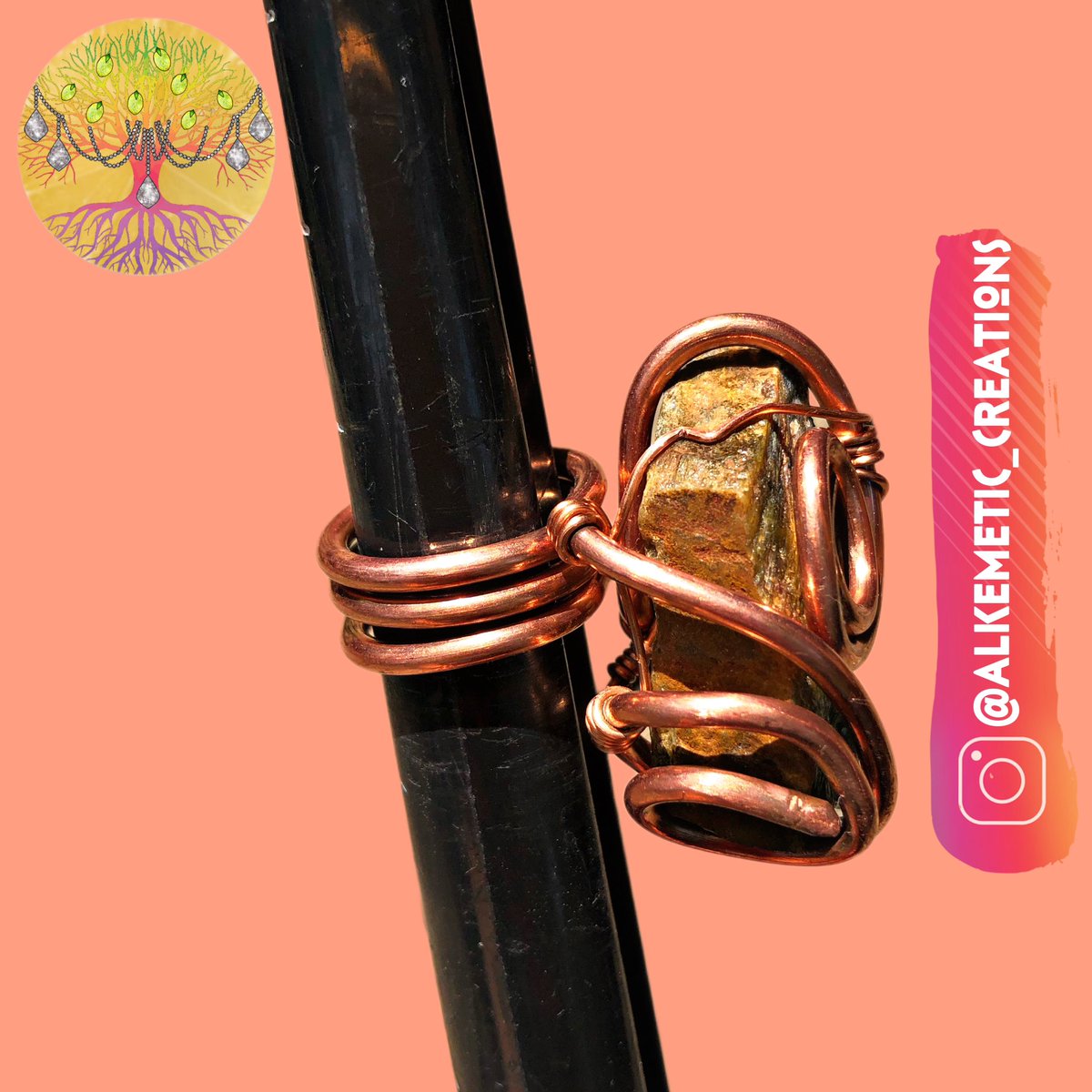 angie_chacha's tweet photo. Raw Tiger’s Eye Chunky Statement Ring. DM me to purchase.
#tigerseye #courage #crystalhealingjewelry #rawstone #goodluck #anxietydisorder #throat #spinalalignment #healing #spirituality #metaphysical #alkemeticcreations https://t.co/0QOiQzb50u