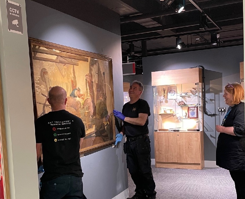 The Rasp Grinders being put in position as part of our new exhibition & talk about local artist, Percy Shakespeare. The Museum is free to enter Thursday-Saturday 10am-4pm. If you would like to come along to one of our talks tomorrow please book via: ticketsource.co.uk/dudley-museum-…