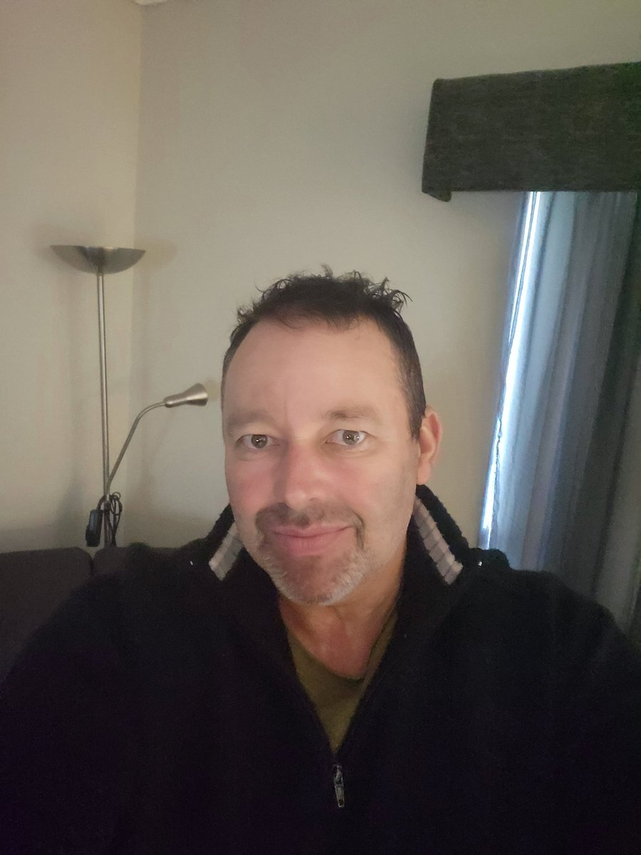 JimmyVICARY's tweet image. Home again xx