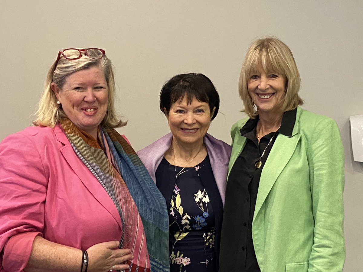 MaryanneGosling's tweet photo. Thank you @LynSharratt ~ Not just the gift of #Clarity, but also for a bundle of energy and enthusiasm, empowering #AspectEducation staff to grow and learn together! ⭐️✨
#AspectLearningImprovementCollaborative
#AutismSpectrumAustralia
#14parameters https://t.co/b9ZXHCDGgw
