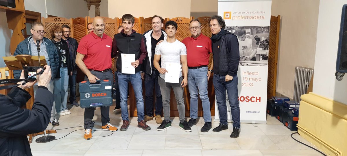 Adrián Martín e Iker Goñi han representado con un buen papel a Navarra en el concurso de estudiantes de Carpintería organizado por <a href="/profemadera/">profemadera</a> 
Buena preparación para las <a href="/spain_skills/">spainskills</a>