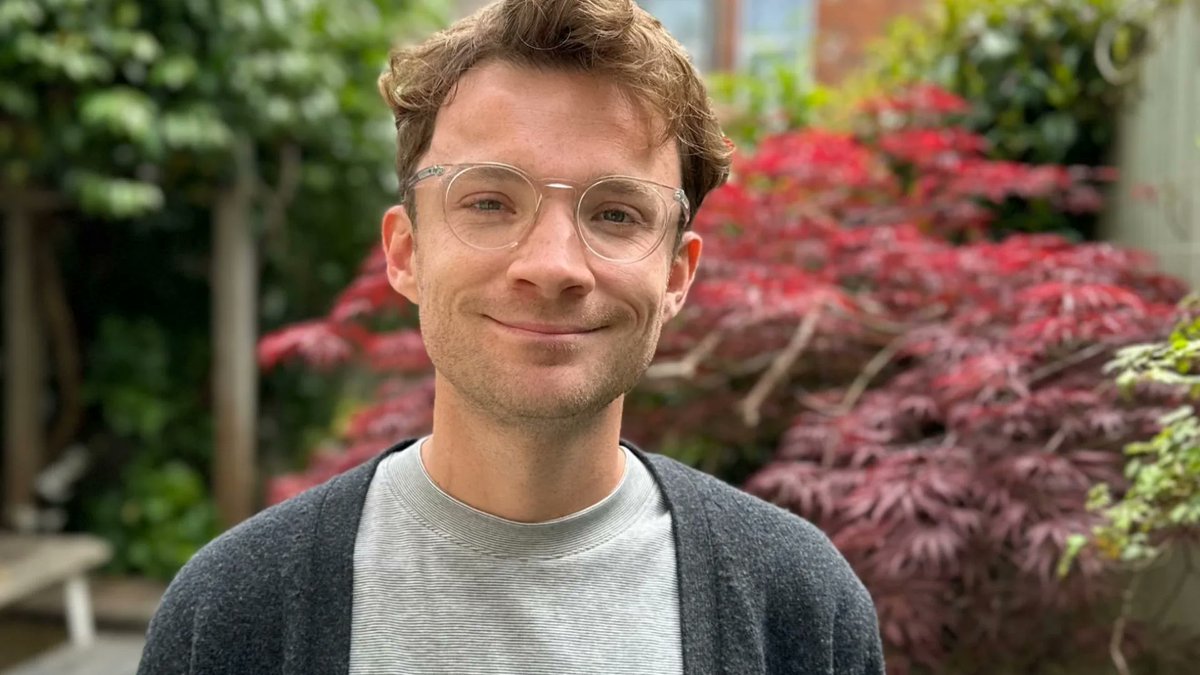 The Bookseller (@thebookseller) on Twitter photo "Although queer representation in publishing has improved hugely over the years there is still so much more to be done"
<a href="/andrewedits_/">Andrew James</a> is launching <a href="/frogliterary/">Frog Literary Agency</a>, a literary agency solely dedicated to representing LGBTQIA+ writers and creators.
Read here: buff.ly/43sb2lT "Although queer representation in publishing has improved hugely over the years there is still so much more to be done"
<a href="/andrewedits_/">Andrew James</a> is launching <a href="/frogliterary/">Frog Literary Agency</a>, a literary agency solely dedicated to representing LGBTQIA+ writers and creators.
Read here: buff.ly/43sb2lT