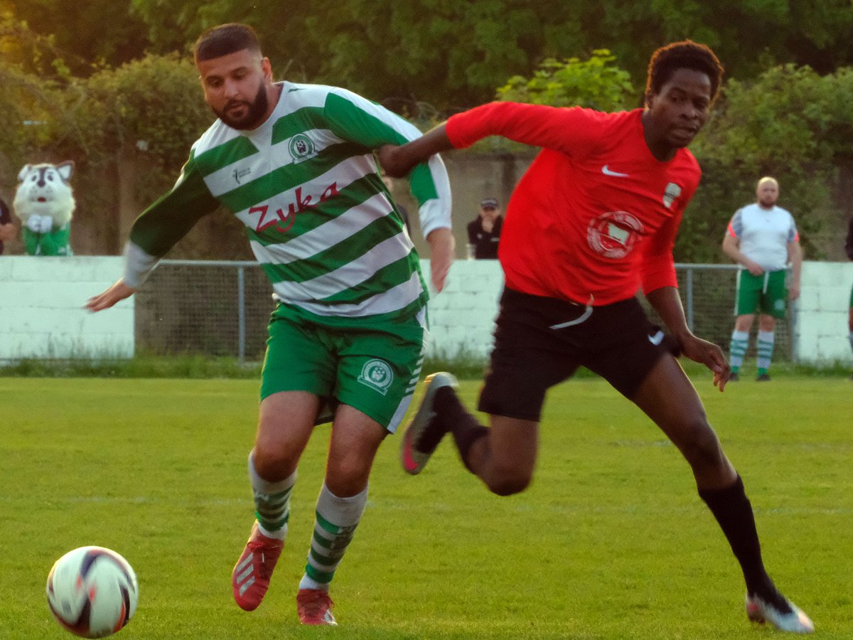 Andrew B tweet media