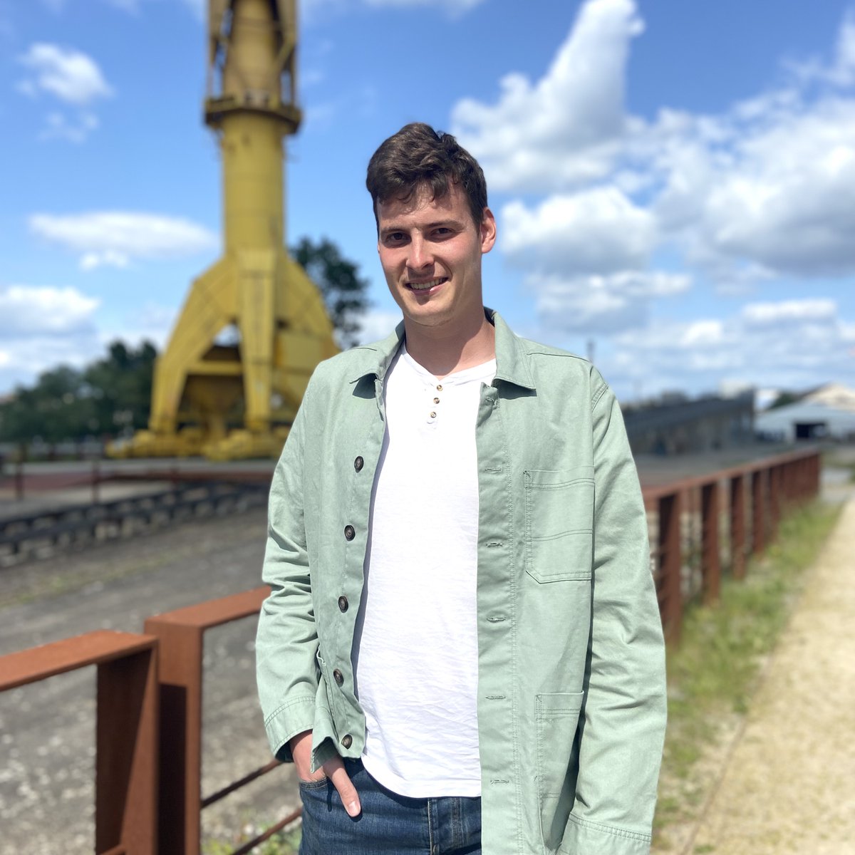 Lucas rejoint l'équipe créa en #stage pour ces 3 prochains mois 🙌

Autant à l’aise avec le #graphisme, l’identité graphique ou encore l’#illustration, Lucas est déjà parfaitement intégré à la team créa ✨

Bienvenue Lucas ! Nous sommes ravis de t’accompagner dans ton parcours 🙌🏼