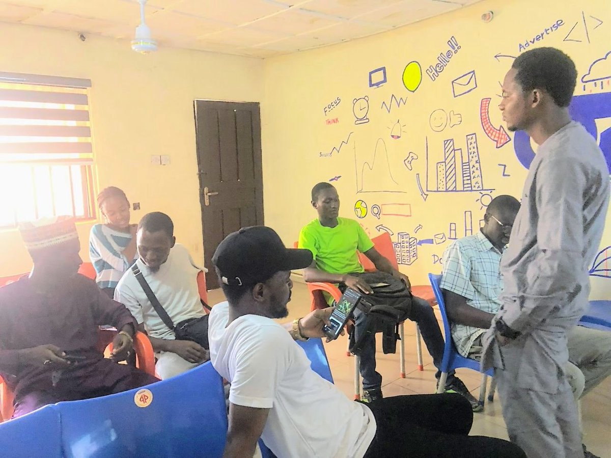 02Innovations's tweet photo. Day 3: DSN Free AI classes with #02innovationslab https://t.co/JZCU3cjKCV