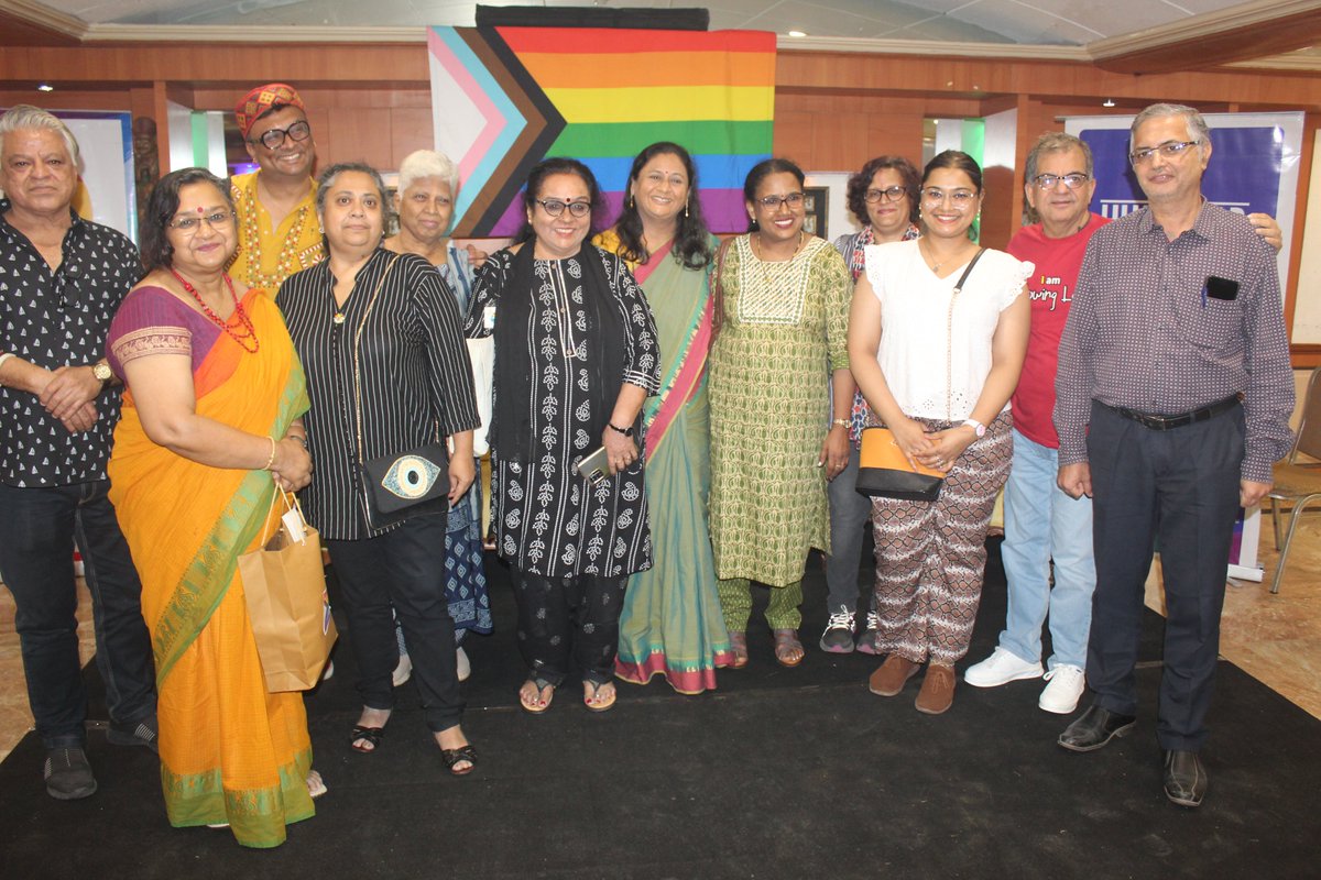 HumsafarTrust's tweet image. On the occasion of #IDAHOBIT we came together to discuss &quot;𝗥𝗼𝗼𝘁 𝗢𝘂𝘁 𝗣𝗵𝗼𝗯𝗶𝗮&quot;. Our aim was to create an inclusive space where communities could share their experiences &amp;amp; shed light on  the types of phobia they have been dealing with for years.

#IDAHOBIT2023