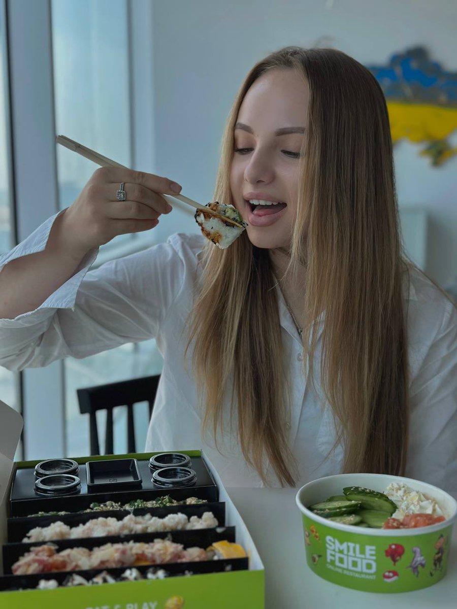 Food delivery SMILEFOOD Dubai tweet media