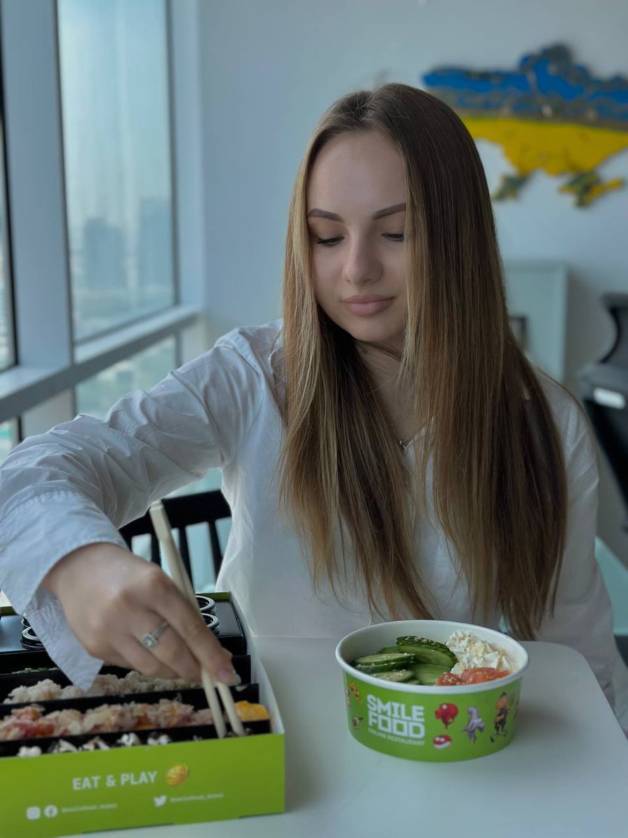 Food delivery SMILEFOOD Dubai tweet media