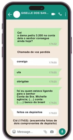 GuilhermeBoulos's tweet photo. "A DAMA PEDIU R$3200 NA CONTA DELA" - Mensagem para o ajudante de ordens de Bolsonaro que mandava dinheiro vivo para Michelle.

Bolsonaro recebia 41 mil reais, fora o cartão corporativo e os benefícios da presidência. E o povo brasileiro ainda pagava a mesada deles em rachadinha! https://t.co/JSQIX2JGsu