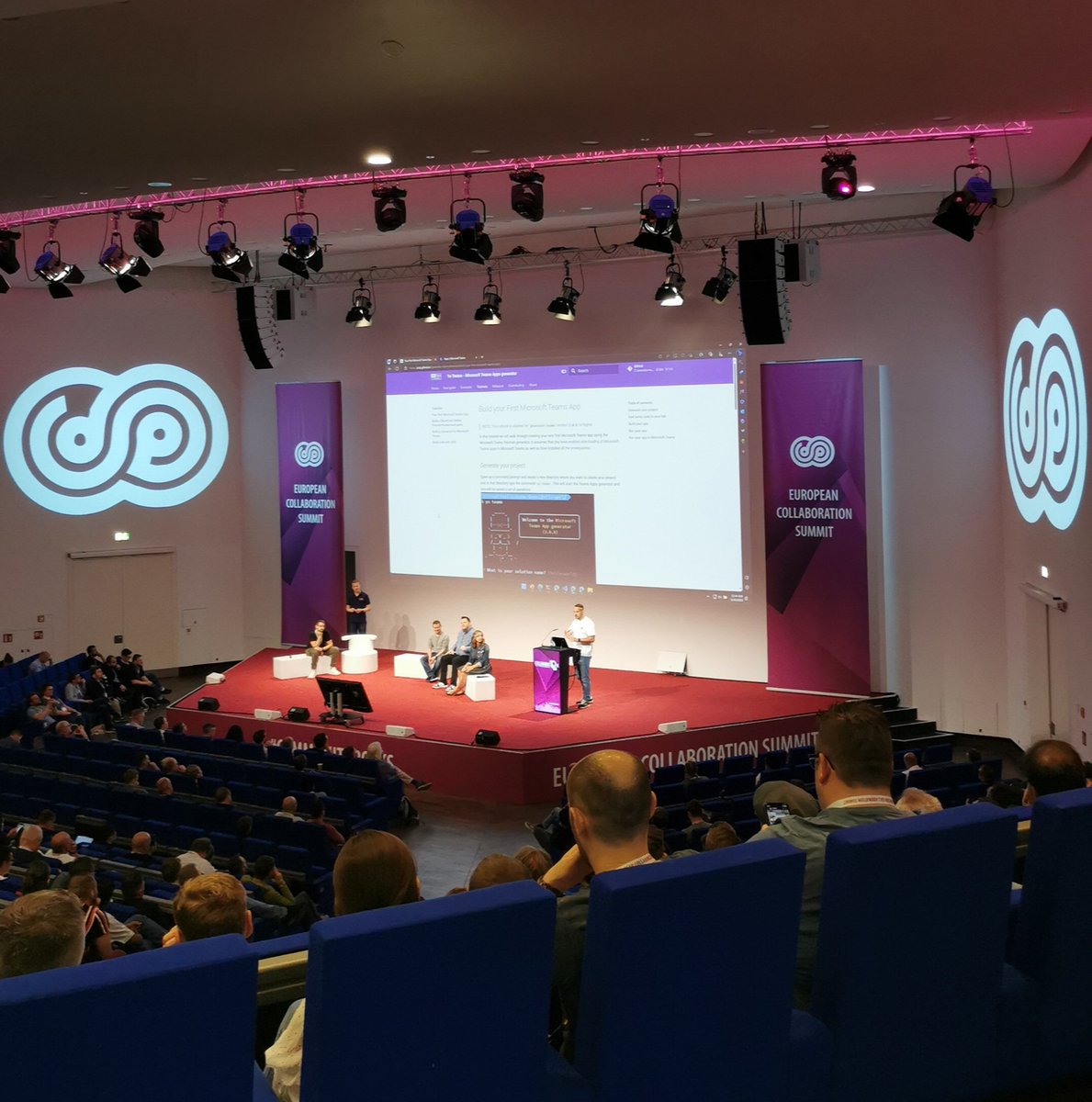 busitecGmbH's tweet photo. Community Keynotes @collabsummit - Speach about Microsoft Teams Bot with @stephanbisser 🤩!
@vesajuvonen
@adisjugo
#communityrocks #collabsummit #collaborationsummit #Microsoft365 #MicrosoftNetwork #Düsseldorf https://t.co/0zi74ULBt5