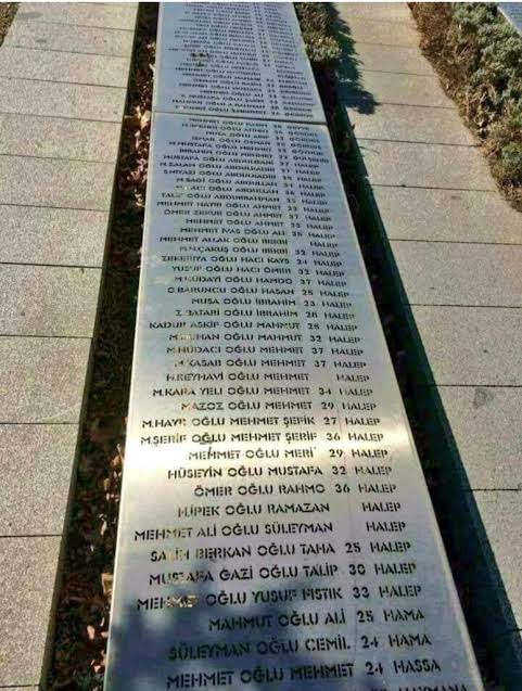 kasimcinar's tweet photo. Çanakkale'de yatan Halepli, İdlipli, Hamalı, Lazkiyeli, Humus, Rakka ve El-Bablı 1600 şehidi de sınır dışı edecek misiniz? @kilicdarogluk @umitozdag @Ahmet_Davutoglu @alibabacan @T_Karamollaoglu https://t.co/mq7rqwvcrR