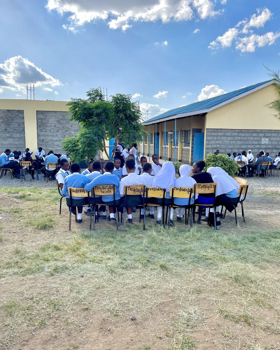 WeareShamiri's tweet photo. Our #ShamiriFellows kicked off the #shamiriprogram this week!🎊 The first session focuses on cultivating a #growthmindset. Students learn that traits like personality and intellect aren't fixed, but can be improved through effort.🌱

#shamiri #mentalhealth  #projectanansi https://t.co/XiTBNEr3Wo
