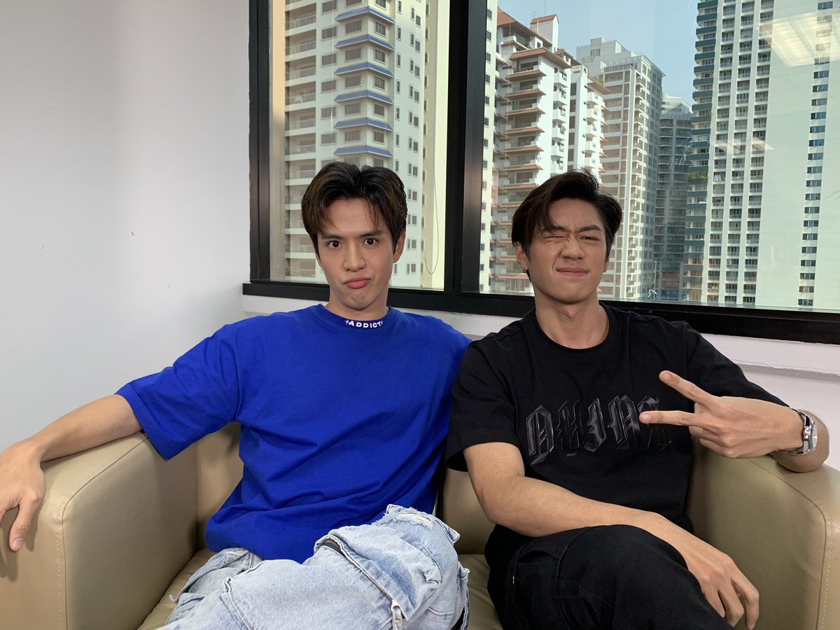 Oneconnection31's tweet photo. อีก 5 นาทีมาเจอกันในไลฟ์ทาง IG oneconnection31 หรือจะรับชมผ่าน facebook one connection ก็ได้นะคะ

#JamFilm_SurpriseLive #แจมฟิล์ม #JamRachata #filmthanapat #ช่องวัน31 https://t.co/G2DfXRJGVZ