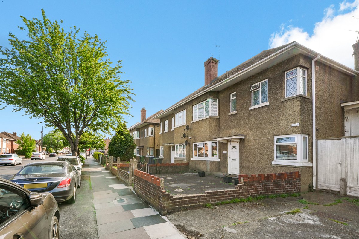 Simple Estate Agents tweet media
