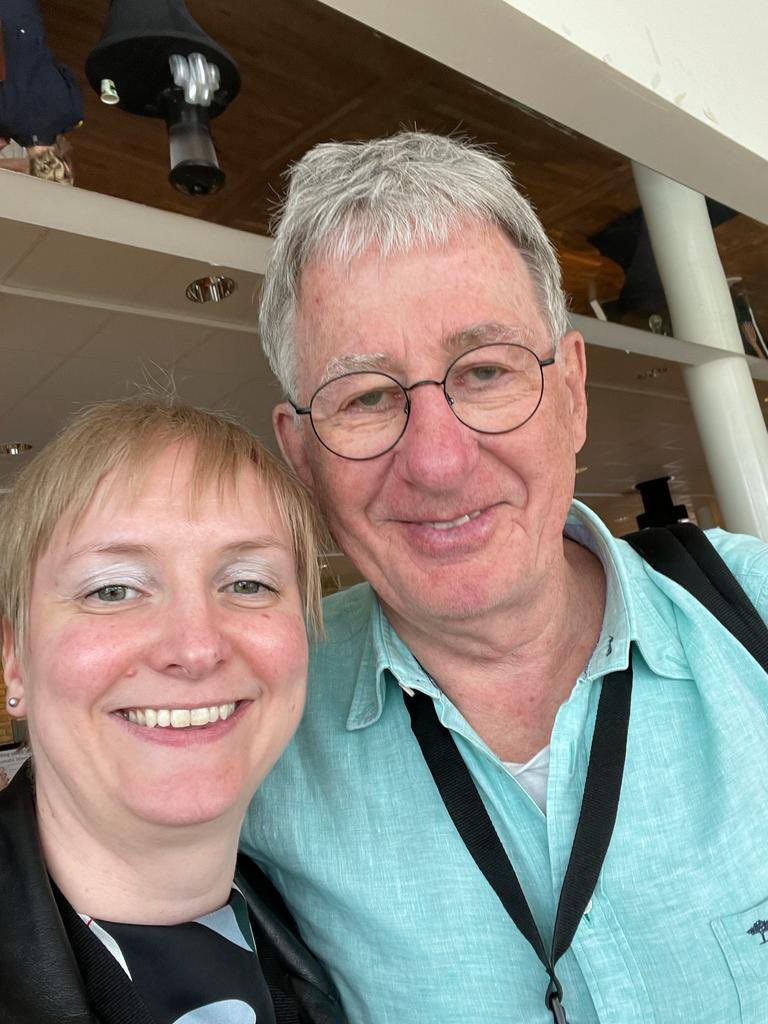 @AnnaJuusela found friends in Umeå! Guest professor in @DHPol_Muenster Joachim Kersten, great to work together in the @improve_heu project.🤝
#DomesticViolence #LEPH2023 @LEPH2023