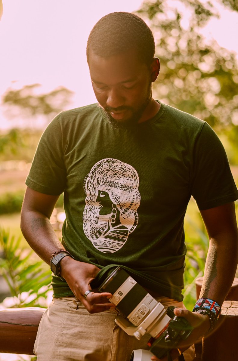 byluladey's tweet photo. "My art is a mirror image of who is looking"- Luladey T.
Elevate your wardrobe with our stunning collection now.
Art made wearable, exclusively available at the Soul Shop.
#bylula #soulshop #giftshop #blackart #merch https://t.co/XWxqps1RL1