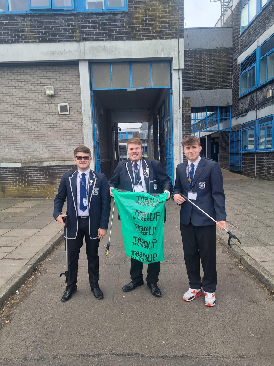 TeedUp_Jhigh's tweet photo. Tee’d Up 🤝🏻 Team Up to Clean Up

Our team partnered with Renfrewshire group ‘Team Up to Clean Up’ yesterday, to help reduce waste in our local community🌍♻️

@YE_Scotland @youngenterprise @JohnstoneHighSc #loveeachotherloveourplanet #timetotransform #voteteedup #teamuptocleanup https://t.co/sysRIajYKy