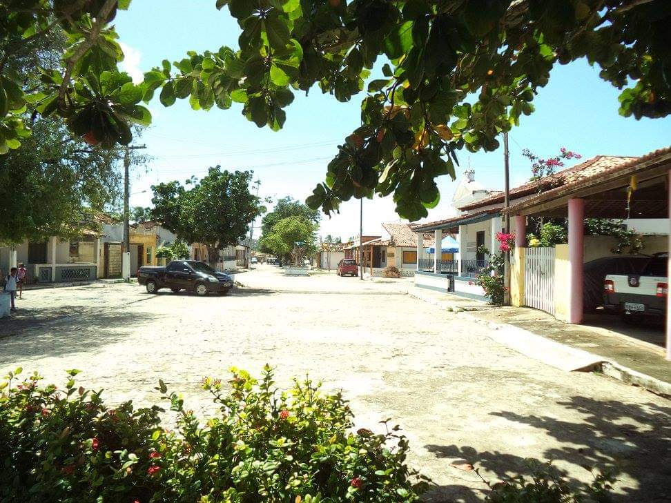 skymanuelima's tweet photo. O Pontal de Coruripe é um povoado escondido no extremo sul de Alagoas 🇧🇷 é ainda pouco conhecido dos turistas. Fica a 100 quilómetros de Maceió esta vila rústica que preserva a paz e a tranquilidade no meio de coqueirais. #Pontal #Coruripe #Alagoas #Brasil #travelphotography https://t.co/rUzgPUnR1O