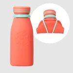 スタバのシリコンボトルが神!潰せて持ち運びに便利!