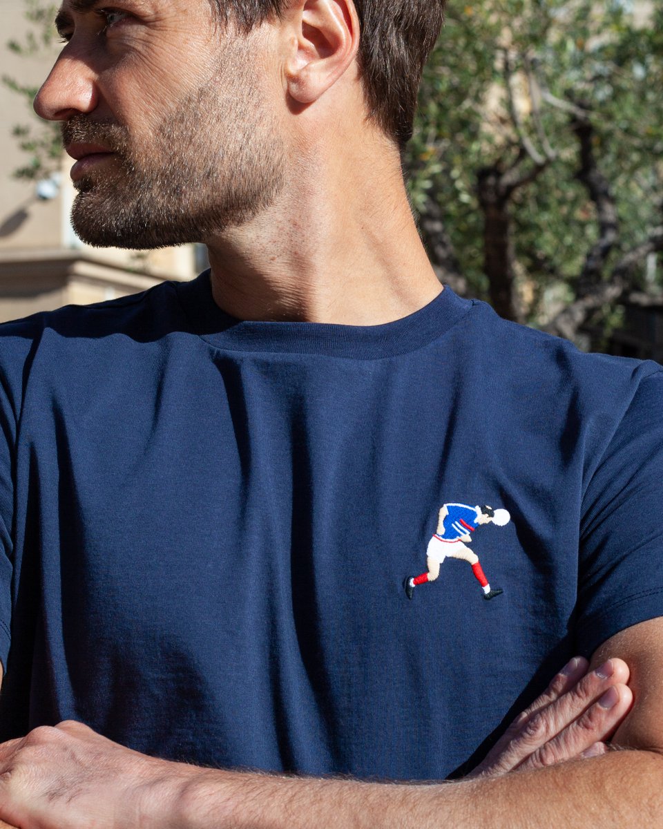 On a durement bossé ces derniers mois sur la fusion entre <a href="/mtransversale/">Maison Transversale</a> et @letshirtfoot :
- une nouvelle co, 100% #cotonbio #MadeInPortugal
- une chaîne de prod #ModeResponsable avec au cœur le respect de la 🌍
- un nouvel e-shop 💻
Pour voir le boulot : letshirtfoot.fr