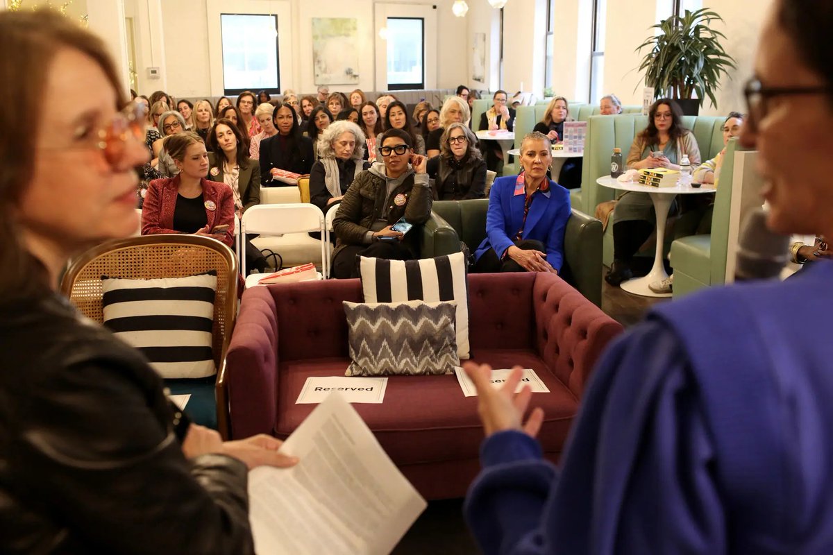 Equileap (@equileap) on Twitter photo Previously a taboo, #menopause and perimenopause are becoming part of the conversation around #women's health concerns in the #workplace — and after debates in the #UK, the movement is gaining traction in the #USA.
nytimes.com/2023/05/22/nyr…
<a href="/nytimes/">The New York Times</a> <a href="/sharonNYT/">Sharon Otterman</a> Previously a taboo, #menopause and perimenopause are becoming part of the conversation around #women's health concerns in the #workplace — and after debates in the #UK, the movement is gaining traction in the #USA.
nytimes.com/2023/05/22/nyr…
<a href="/nytimes/">The New York Times</a> <a href="/sharonNYT/">Sharon Otterman</a>