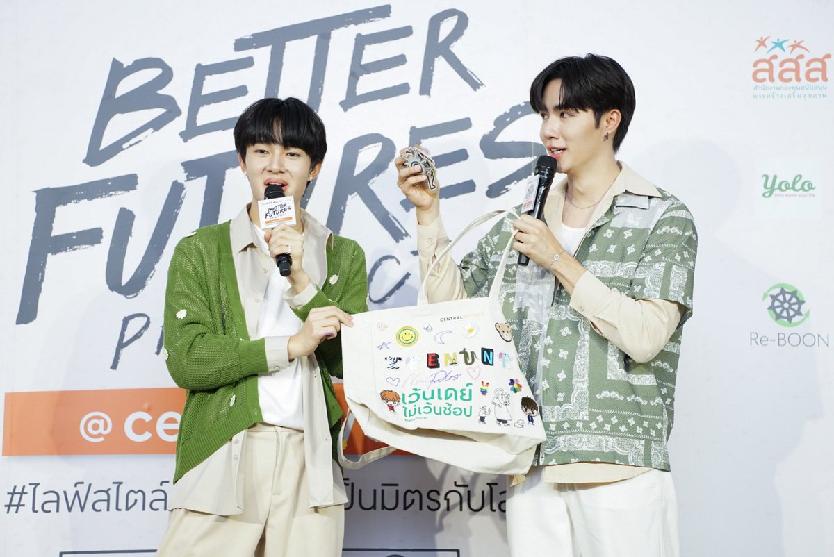 CpnLife's tweet image. DIY ถุงผ้ารักษ์โลก ต้องน่ารักขนาดนี้เลยหรออ🫠 ยินดีกับแฟนคลับที่ประมูลได้ด้วยนะคะ

และรายได้จากการประมูลทั้งหมดมอบให้มูลนิธิเพื่อสิ่งแวดล้อมค่ะ 🌎

#CentralPattanaxZeeNuNew 
#BetterFuturesProject 
#CentralPattana
#centralwOrld 
#ZeeNuNew #ZeePruk #NuNew #Zunshine #NanaNu