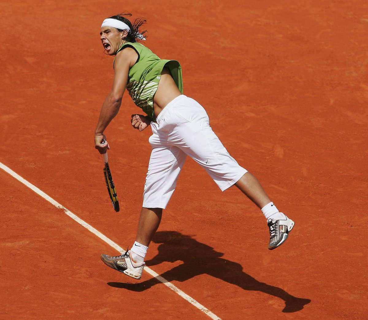 MovistarTenis's tweet photo. Hace 18 años, @RafaelNadal debutaba en 'su @rolandgarros'.

😦 333/365 sets ganados. (90.7%) 

😧 112/115 partidos ganados. (97.4 %)

😯 De los 3 partidos disputados a 5 cinco sets, ha ganado los 3. (100%)

😱 14/14 finales ganadas (100%)

🙌 París te espera, campeón. https://t.co/cXDb7CdmmW