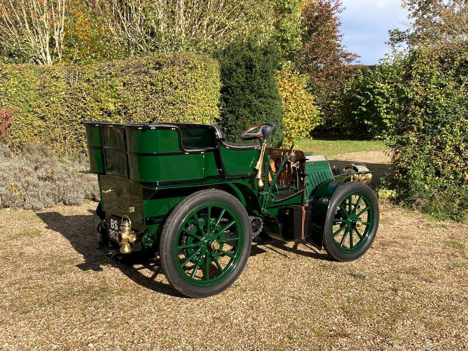 1901 Panhard et Levassor Type A2 7hp Twin-Cylinder Rear-Entrance Tonneau
The  work performed by the French firm of Panhard et Levassor aided in the  technical evolution of the automobile. The work that they did and... 
Read more - more pictures: facebook.com/media/set/?set…