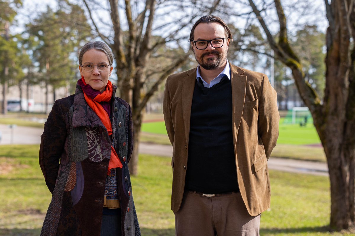 #MPKKfi, @TampereUni &amp; <a href="/FIIA_fi/">FIIA</a> yhteistyössä toteuttama STRAX-hanke luo uuden lähestymistavan strategisen kulttuurin muutoksen analysointiin.

Uudessa podcastissa tutkija Antti Seppo ja tutkimusjohtaja <a href="/HannaOjanen/">Hanna Ojanen</a> avaavat hankkeen taustoja ja tavoitteita: open.spotify.com/episode/5IVyT1…