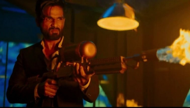 After #Kabirsingh & #Farzi 

Killer #ShahidKapoor is back 

#BloodyDaddy trailer is awesome and looking thrilling 🔥🔥

Powerful series coming on 9 June 

This show make fans crazy again 👌

#aliabbas #JioCinema #BloddyDaddy