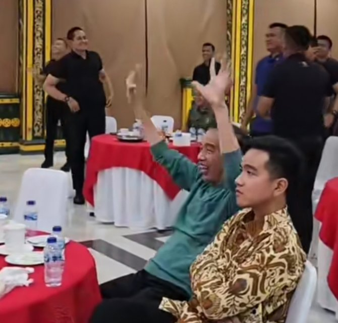 MASIH SOAL REBUTAN DUA SOSOK JOKOWI DAN GIBRAN
.
.
.

Ini seru. Bukan pendukung Ganjar akan head to head dengan pendukung Anies dalam waktu sangat dekat ini, potensi terbesarnya justru dengan pendukung Prabowo.