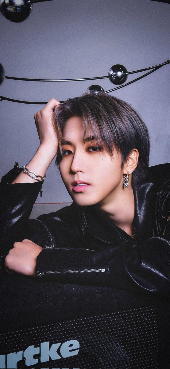 SkzUnlockscreen's tweet photo. Stray Kids Han Jisung 5-STAR Teaser Images Lockscreen Wallpaper
Better Quality Google Drive↓
🔗https://t.co/inA0WSk8ei… 
Pinterest link↓
🔗https://t.co/nQ0IVcGWkW
#StrayKids #SkzWallpapers #HAN #Jisung #스트레이키즈 #배경 #잠금화면 #홈화면 #한 #한지성 #5_Star #S_Class #특 https://t.co/s1TaNDonPX