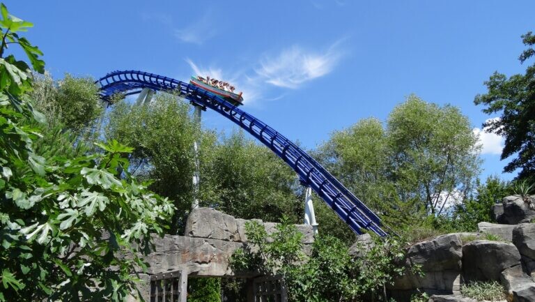 KlimafitEM's tweet photo. NEIN/NON zum Europa Valley!

https://t.co/JjAr9CbTDi

Alle kennen wir den Europapark in Rust und immer wieder bekommt man ebenso mit, dass dieser immer größer wird und wächst - zuletzt mit dem neuen "Spaßbad" Rulantica. Gigantische Flächen… https://t.co/XunYKkwtQH https://t.co/Mv2Fj20CwY