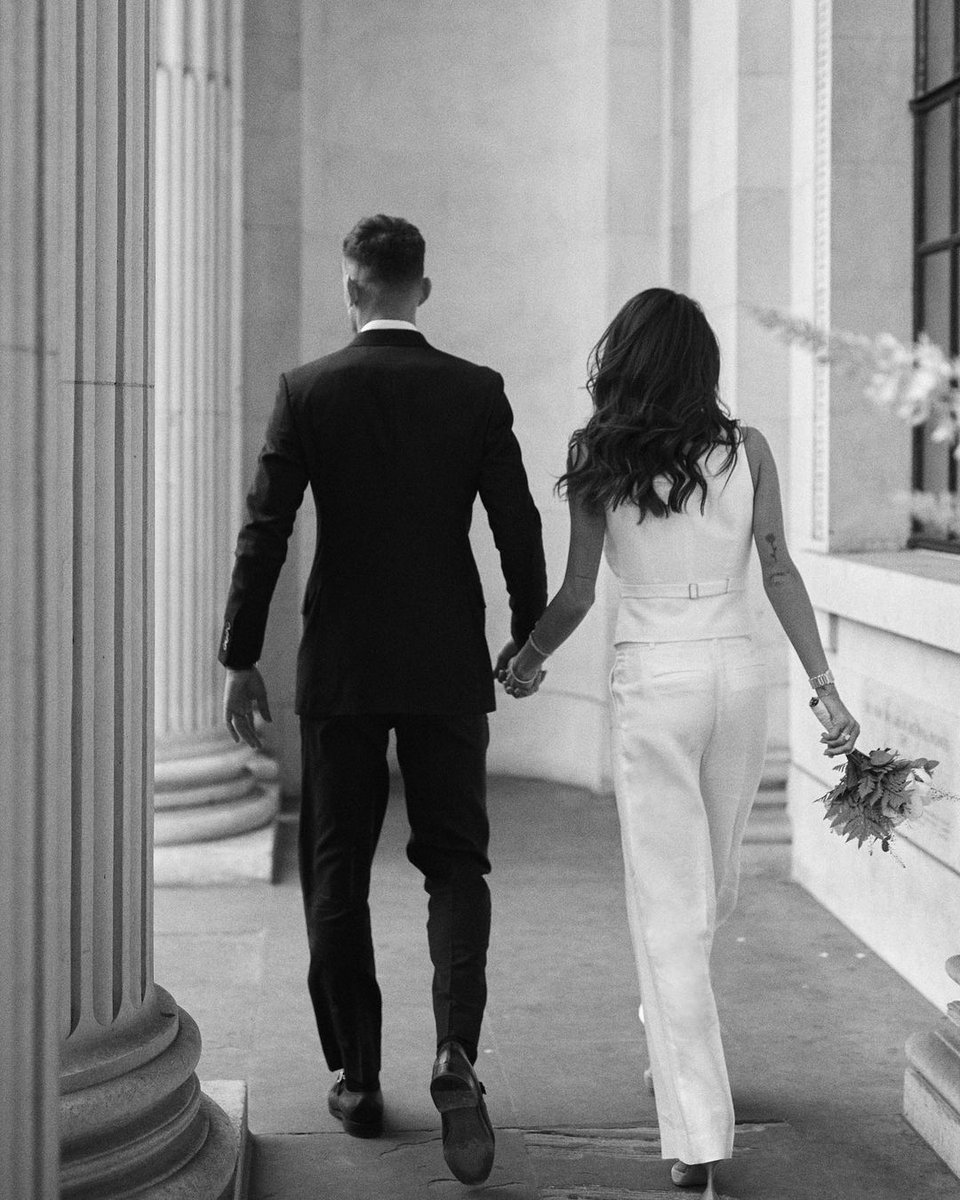 ItsAWagWagWorld's tweet image. Congrats to #MillyAdams and #BenWhite on tying the knot! The beautiful couple married at the Old Marylebone Town Hall in London on May 21....And they lived happily ever after! #Arsenal #weddingday