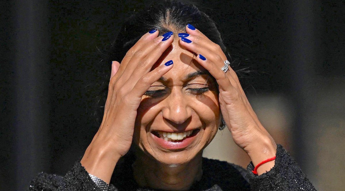 MichaelTakeMP's tweet photo. Put out the bunting!
Hold your street parties
Our dear Suella Braverman is keeping her job!
Let us clap
Let us sprinkle
Let us hose
Justice has been done.
Bunty (my good wife) and I hugged each other in tears this morning.
This afternoon I am going to treat her.
Suella is free!😊 https://t.co/X5MUNKmc5F