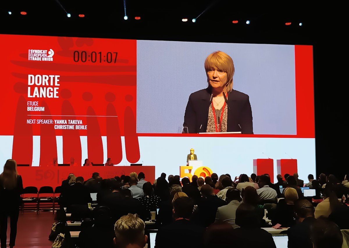 ETUCE Vice-President Dorte Lange asked #ETUC50 for #solidarity with teachers: 

"The attractiveness of the teaching profession is under huge pressure &amp; low salary of teachers is a threat to a democratic future and quality of education, eg in Hungary. ➡️No teachers – no future❗️"