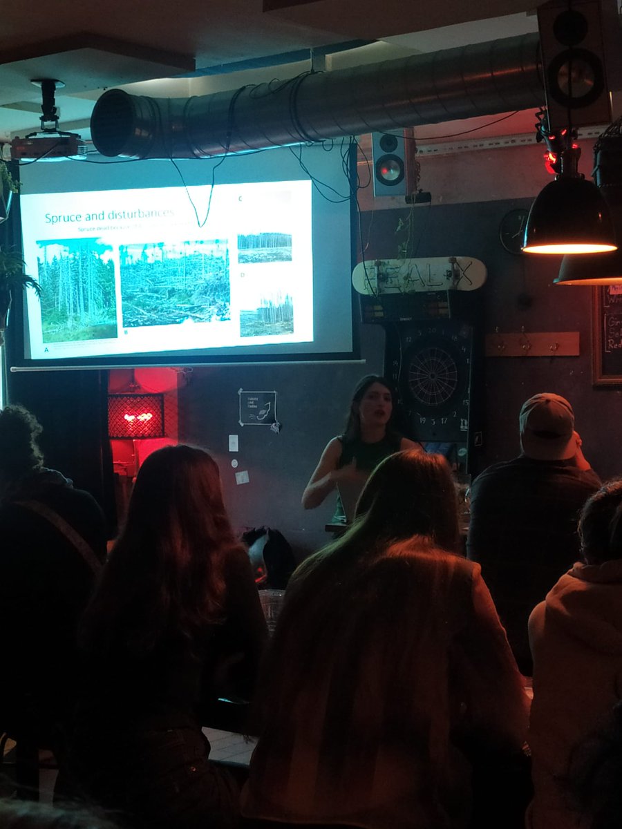 laritopanotti's tweet photo. It was such a fun and inspiring evening to talk about #mixedforests, #climatechange, the economic aspects related to both at the #PintOfScience here in #goettingen.  Thanks again @pintofscienceDE for the opportunity! I loved it, and I am looking forward to the next one! 🌳🌲💚 https://t.co/WmPy1JwIht