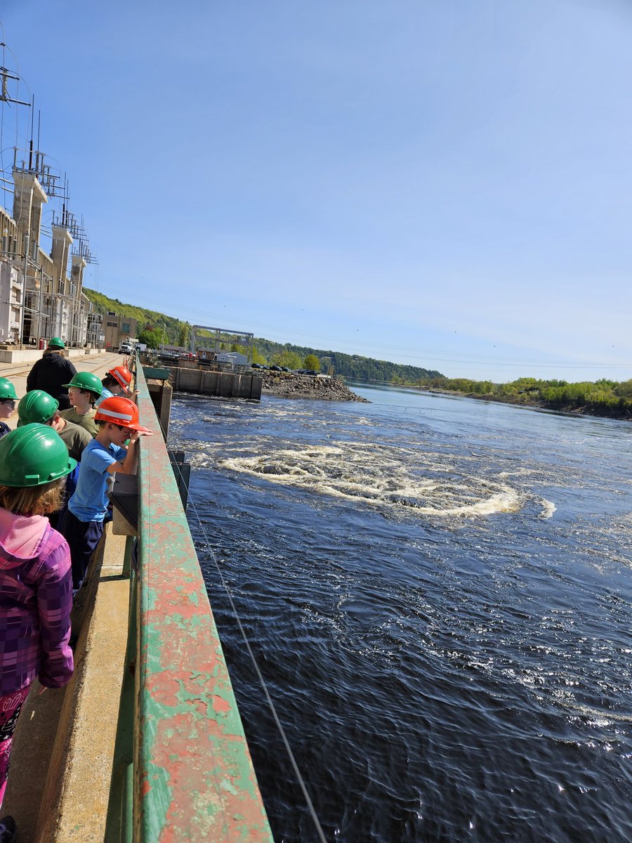 merrillk (@merrillk) on Twitter photo KCS students in grades 3-5 traveled to Mactaquac Dam to learn how NB uses water to generate electricity. They were most interested in the dam's maintenance & repair and how to ensure safety of the fish. Thank you <a href="/NBCOE/">New Brunswick Centres of Excellence</a> for helping us get there! <a href="/KingsclearCS/">Kingsclear Consolidated School</a> <a href="/ASD_West/">Anglophone School District West ASD-W</a> KCS students in grades 3-5 traveled to Mactaquac Dam to learn how NB uses water to generate electricity. They were most interested in the dam's maintenance & repair and how to ensure safety of the fish. Thank you <a href="/NBCOE/">New Brunswick Centres of Excellence</a> for helping us get there! <a href="/KingsclearCS/">Kingsclear Consolidated School</a> <a href="/ASD_West/">Anglophone School District West ASD-W</a>