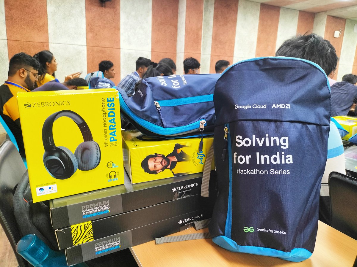 iamsoankitt's tweet photo. The wait is over! Round 2 of the Hackathon has arrived π
#solvingforindia #hackathon #geeksforgeeks #gfg #GoogleCloud https://t.co/Jt64KtDAUx