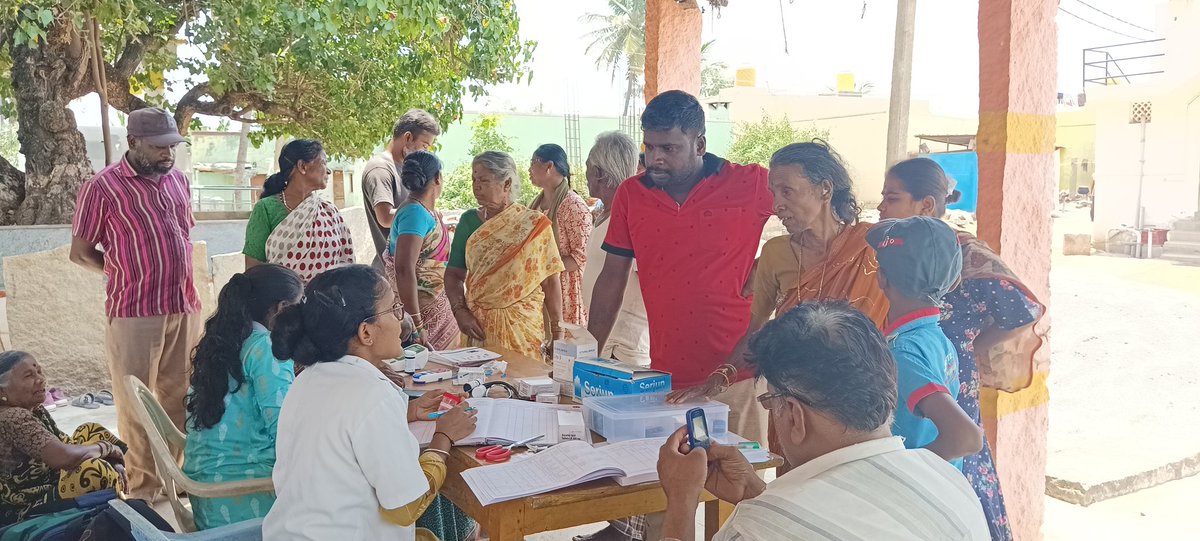 MalurTps's tweet photo. ಗ್ರಾಮ ಆರೋಗ್ಯ ಅಭಿಯಾನದಡಿ ಮಾಲೂರು ತಾಲ್ಲೂಕಿನ ವಿವಿಧ ಗ್ರಾಮ ಪಂಚಾಯತಿಗಳಲ್ಲಿ ಮಹಾತ್ಮ ಗಾಂಧಿ ನರೇಗಾ ಕಾಮಗಾರಿ ಸ್ಥಳದಲ್ಲಿ ಆರೋಗ್ಯ ತಪಾಸಣೆ ನಡೆಸಲಾಗುತ್ತದೆ. ನಿಮ್ಮ ಆರೋಗ್ಯವೇ, ಗ್ರಾಮದ ಆರೋಗ್ಯ. ಎಲ್ಲರೂ ತಪ್ಪದೇ ನಿಮ್ಮ ಹತ್ತಿರದ ಗ್ರಾಮ ಪಂಚಾಯಿತಿಯಲ್ಲಿ ನಡೆಯುವ ಆರೋಗ್ಯ ತಪಾಸಣೆಯಲ್ಲಿ ಭಾಗವಹಿಸಿ, ಆರೋಗ್ಯದಿಂದಿರಿ. https://t.co/TX05hZ0C9w