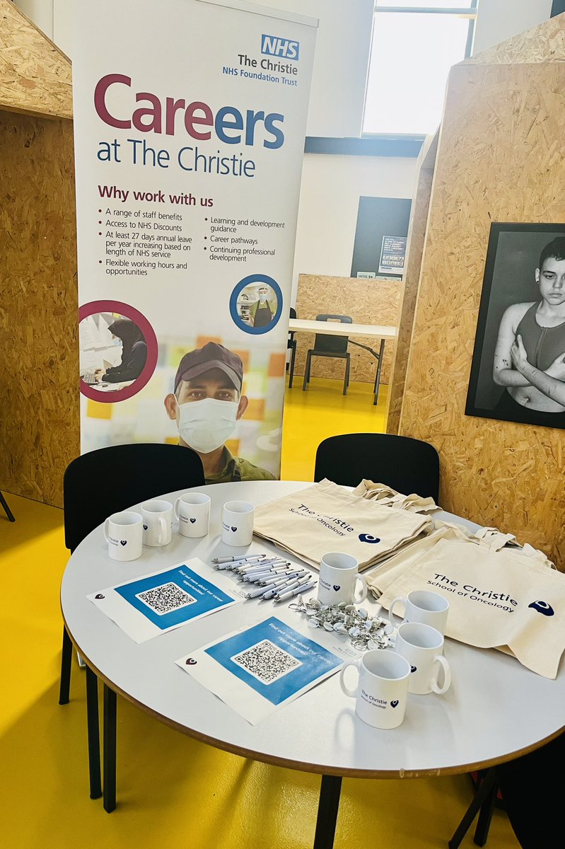 ✨we’re at the #StepIntoWork College Leavers Jobs Expo at @stock_college today with our colleagues from @TheChristieSoO!

👋 Come along and find out about starting your #nhscareer with us!