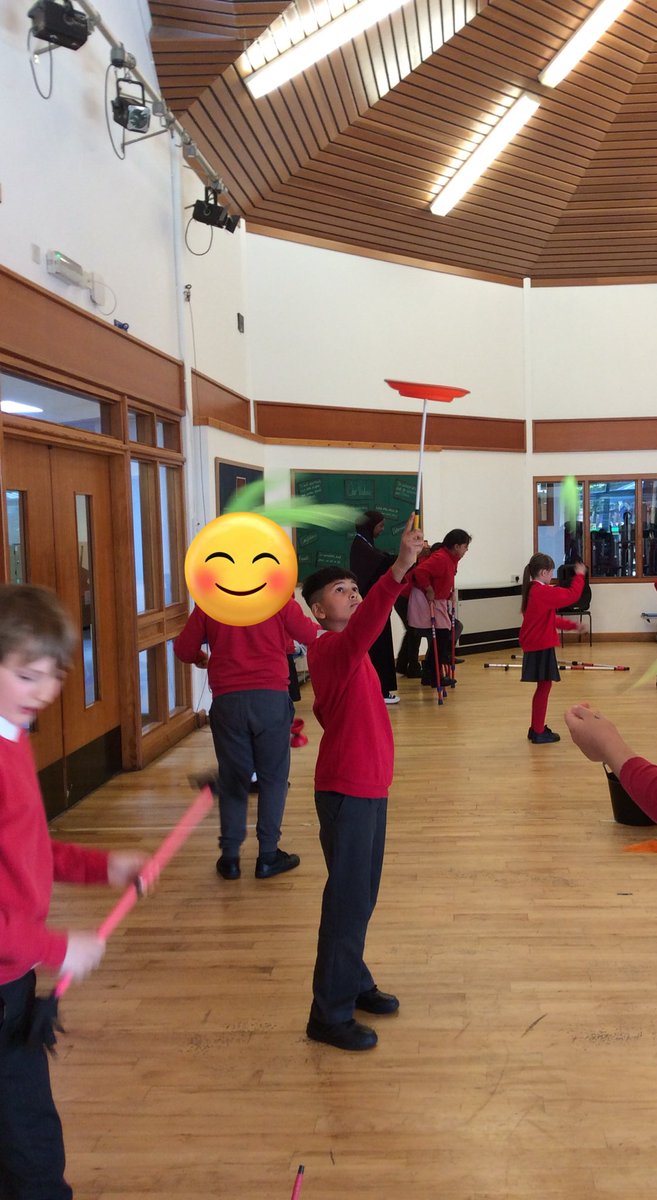 MissMeredithWHA's tweet photo. We had an amazing time in our circus skills workshop. Thank you for organising such a fun morning, @MissAleynaWHA! https://t.co/Hab8bN8qDO