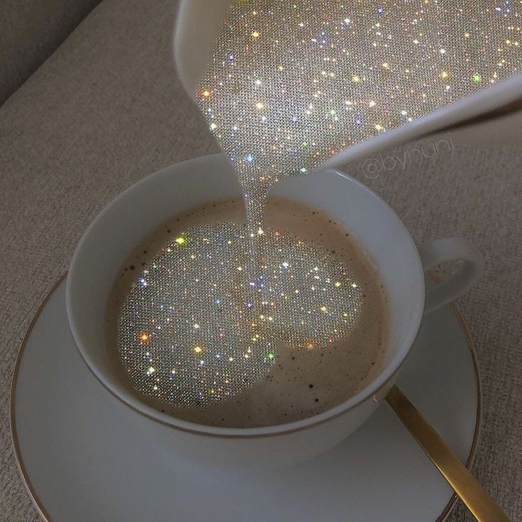 Напишите в Pinterest свое имя и vibe 
(Решила тоже в это ввязаться) 
Странно, ощущение, что это к феям..