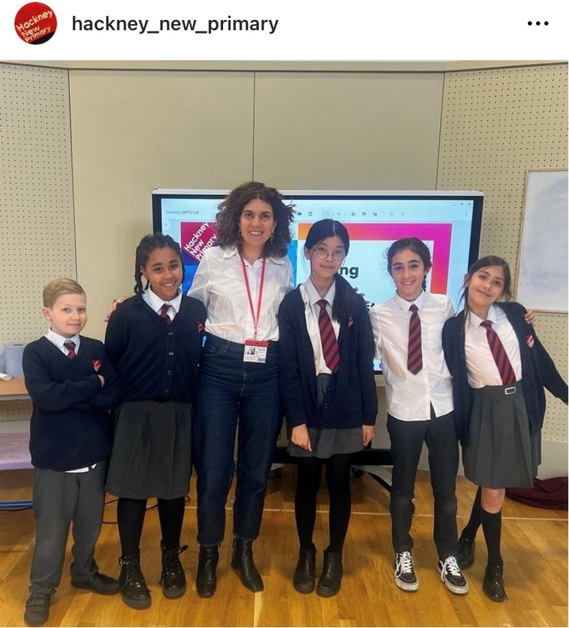 A great discussion with the year 3 to year 6 students
@hnps2015 <a href="/HNPrimarySchool/">Hackney New Primary</a> about how cool is to be a scientist. The future of science is looking bright!  #futureofscience #inspiringthenewgeneration #womeninscience
