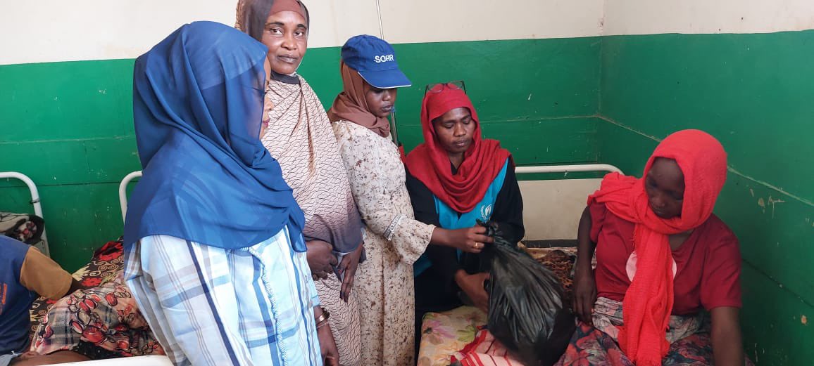 .<a href="/UNHCRinSudan/">UNHCR Sudan</a> + partners including Sudan Ministry of Health, national &amp; UN partners came together to distribute personal hygiene kits to women at El Fasher Maternity Hospital in North #Darfur

However, other needs at the hospital remain high, with many GBV &amp; fistula cases